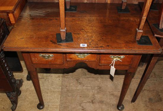 Georgian oak side table, re-entrant corners & 3 drawers